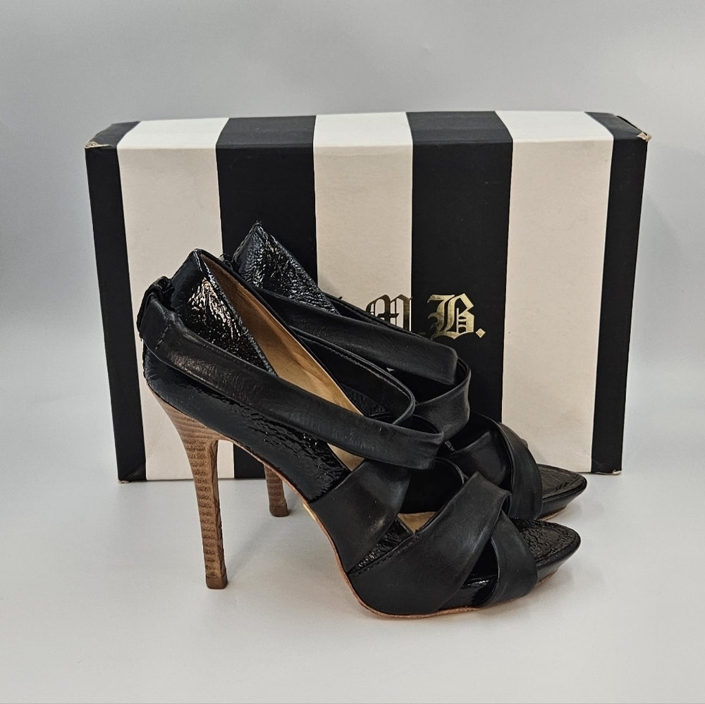 L.A.M.B by Gwen Stefani Black Leather Heels ,Size 6M